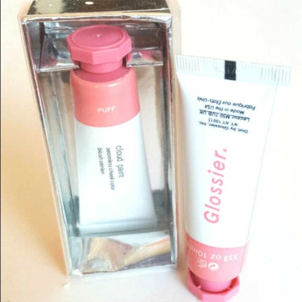 Glossier puff cloud paint